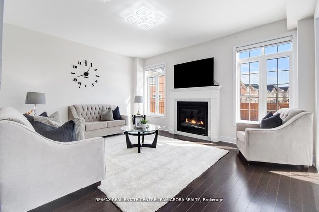 38 Rosewell Cres, House other with 8 bedrooms, 6 bathrooms and 4 parking in Georgetown ON | Image 9