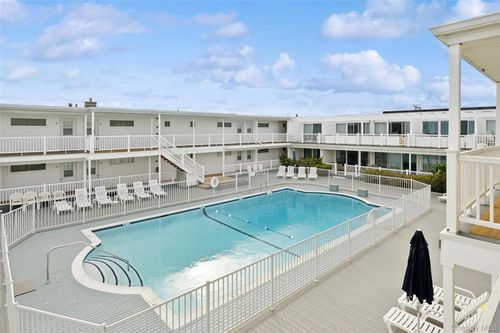 17b-281 Dune Rd, Westhampton Beach, NY, 11978-2925 | Card Image