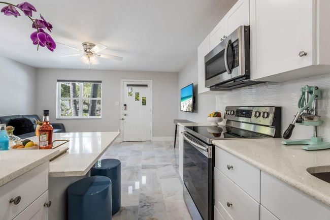 APT-4 - 161 Golden Gate Pt, Condo with 1 bedrooms, 1 bathrooms and null parking in SARASOTA FL | Image 12