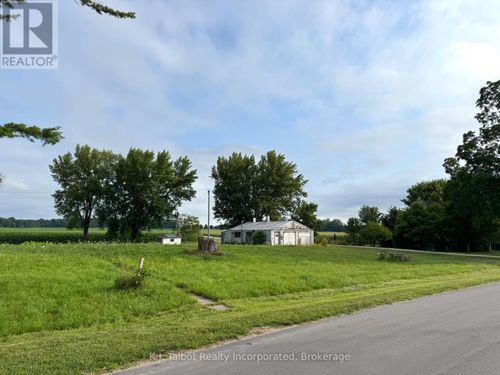 742 Josephine St N, Wingham, ON, N0G2W0 | Card Image
