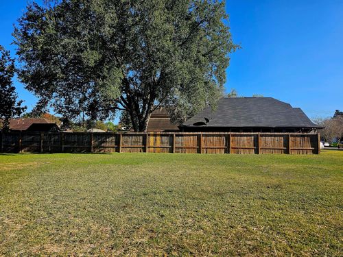 5201 Hampton Ct, Rosenberg, TX, 77471-5562 | Card Image