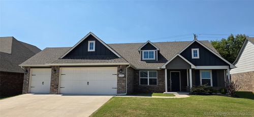 4102 S 12th Pl, Broken Arrow, OK, 74011-2348 | Card Image
