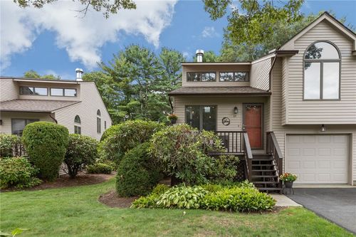 84 Cardinal Dr, North Kingstown, RI, 02852-6527 | Card Image