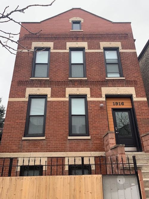 1f-1916 S Loomis St, Chicago, IL, 60608-3021 | Card Image