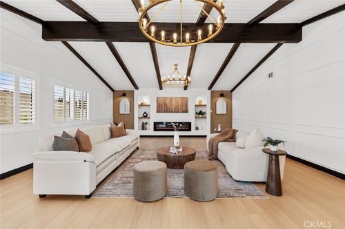 14621 Chalet Ln, Huntington Beach, CA, 92647-2209 | Card Image