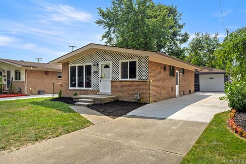 9062 Monroe Blvd, Taylor, MI, 48180-2720 | Card Image