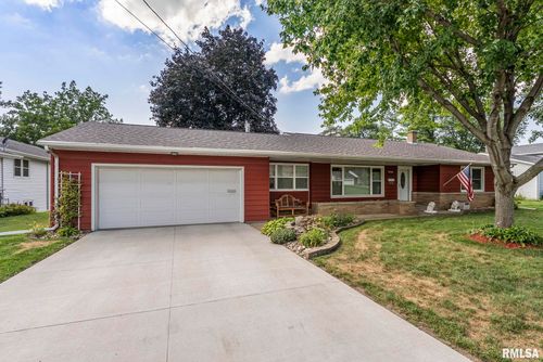 3524 24th St, Rock Island, IL, 61201-6216 | Card Image