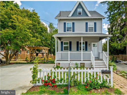 437 Manchester Ave, MEDIA, PA, 19063-3805 | Card Image