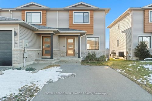 33 Ridgeway Pl, Belleville, ON, K8P0E7 | Card Image