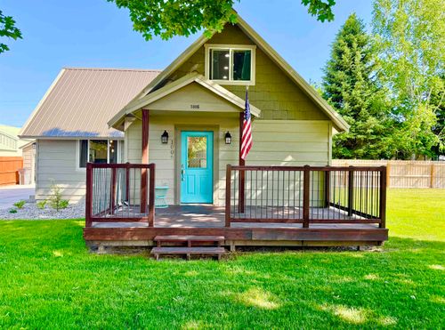 1006 W Clay Ave, Chewelah, WA, 99109-9117 | Card Image