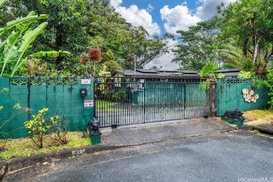 Haumalu Pl, Wahiawa, HI 96786