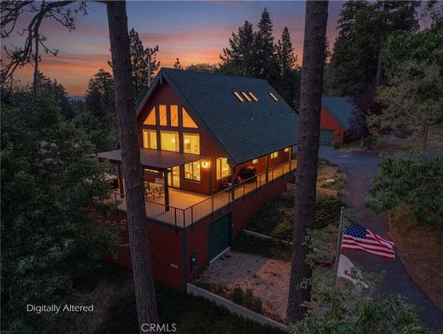 30 Park Dr, Running Springs, CA, 92382-7502 | Card Image