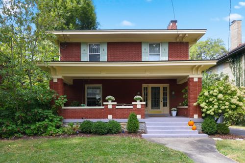 227 Mcdowell Rd, Lexington, KY, 40502-1821 | Card Image