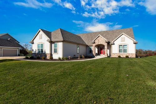 5819314 Fox River Way, Menomonee Falls, WI, 53051-6350 | Card Image