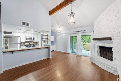 apt-209-500 Hesters Crossing Rd, Round Rock, TX, 78681-7480 | Card Image