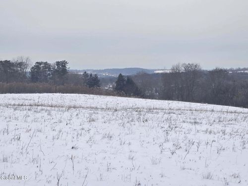 13 Cunningham Rd, Canajoharie, NY, 13317-3604 | Card Image