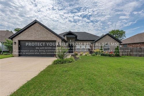 313 N Tacoma St, Farmington, AR, 72730-4027 | Card Image
