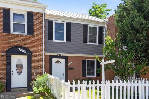 9635 Aspen Pl, MANASSAS, VA, 20110-5911 | Card Image