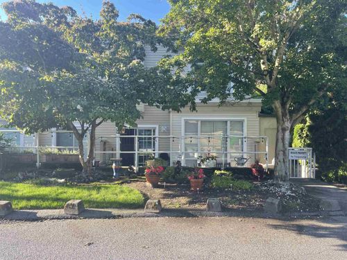 8-1169 Vidal Street, White Rock, BC, V4B3T4 | Card Image
