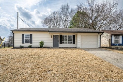 1002 Presidential Pl, Jeffersonville, IN, 47130-5557 | Card Image