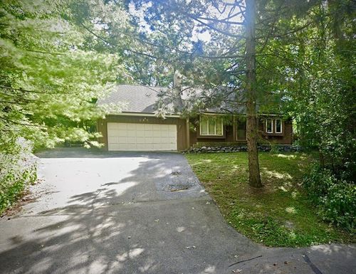 347 Church Drive, Fontana, WI, 53125 | Card Image