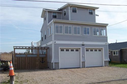13 Barney Ave, South Kingstown, RI, 02879-7004 | Card Image