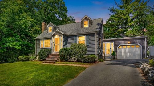 7 Pine Hill Rd, Bedford, MA, 01730-1632 | Card Image