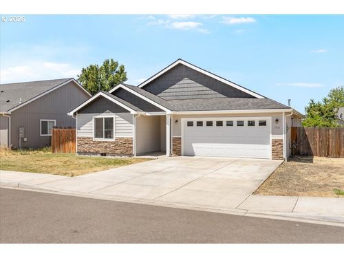 7843 Cadence Ln, WhiteCity, OR, 97503 | Card Image