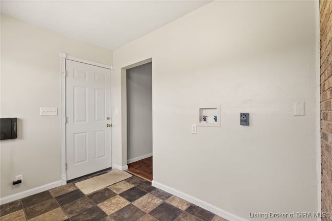 1110 W Helton Rd, Home with 3 bedrooms, 3 bathrooms and null parking in Scottsburg IN | Image 26