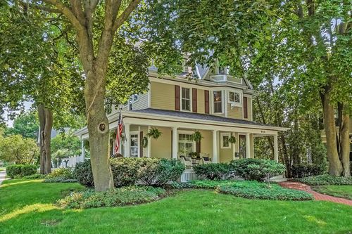 605 W Wisconsin Avenue, Oconomowoc, WI, 53066 | Card Image