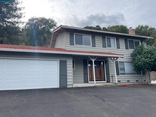 486 Butterfield Pl, Moraga, CA, 94556-2501 | Card Image