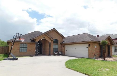 1250 Lawrence Trl, Alice, TX, 78332-6707 | Card Image