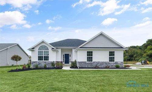 11171 Whitetail Way, Whitehouse, OH, 43571-9856 | Card Image