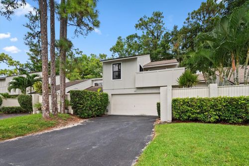 669 Spinnaker Ct, Wellington, FL, 33414-4926 | Card Image