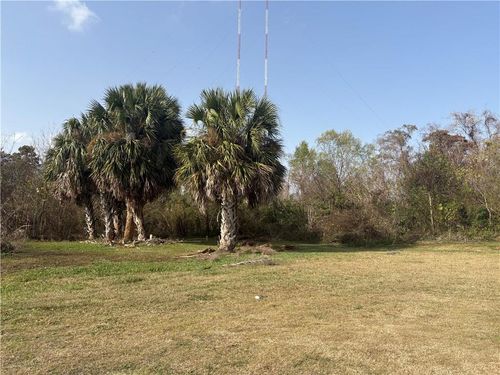 3898 Veronica Dr, Chalmette, LA, 70043-1420 | Card Image