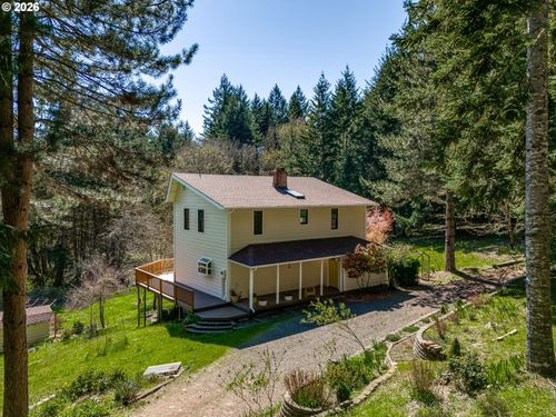 19037 Nw Meadow Lake Rd, Yamhill, OR, 97148-8032 | Card Image