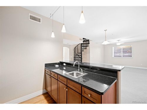d211-9019 E Panorama Cir, Englewood, CO, 80112-3568 | Card Image