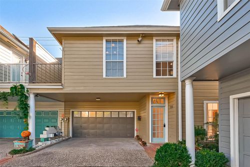 926 Heights Blvd, Houston, TX, 77008-6912 | Card Image