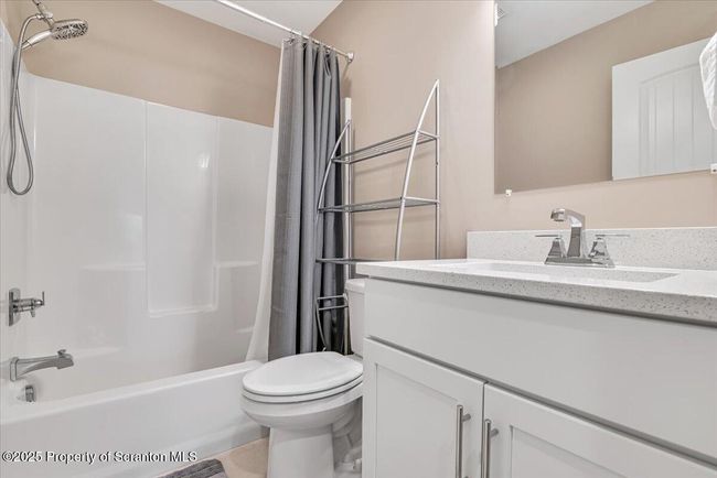 Bathroom | Image 31