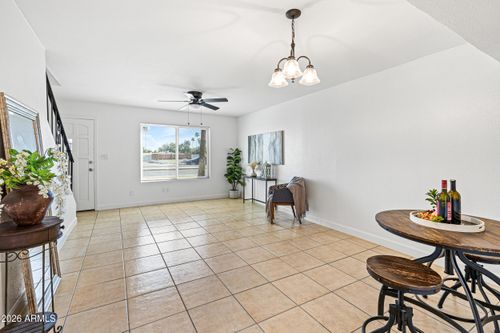 184-7126 N 19th Ave, Phoenix, AZ, 85021-8521 | Card Image