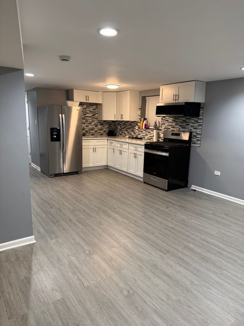 g-323 22nd Ave, Bellwood, IL, 60104-1683 | Card Image