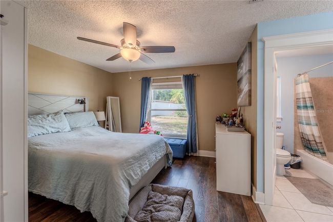 3013 Hunkin Cir, House other with 3 bedrooms, 2 bathrooms and null parking in DELTONA FL | Image 4
