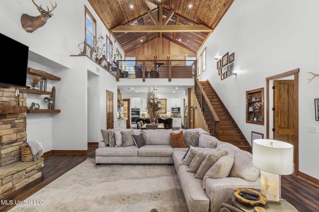 8-web-or-mls-2162 Leesburg-15 | Image 7