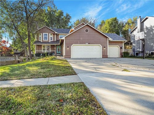 623 Meadowlark Rd, Lansing, KS, 66043-1493 | Card Image