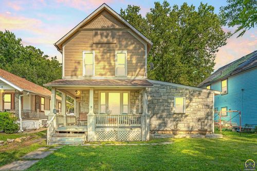 1156 Woodward Ave, Topeka, KS, 66604-3939 | Card Image