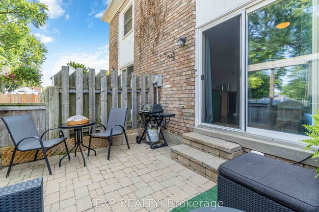 6 - 847 Ross Ave, Condo with 2 bedrooms, 2 bathrooms and 1 parking in Sarnia ON | Image 32