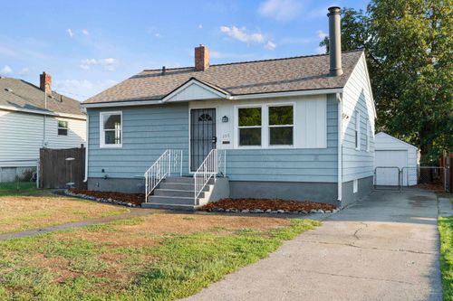 2218 E Heroy Ave, Spokane, WA, 99207-4318 | Card Image
