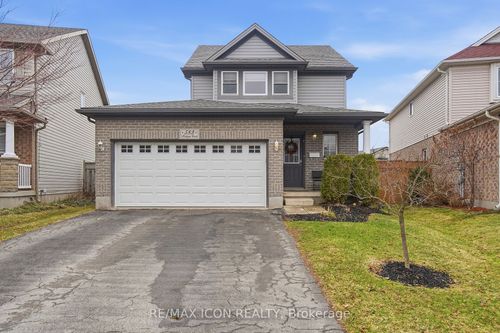 583 Fieldgate Cir, London, ON, N5V5G1 | Card Image