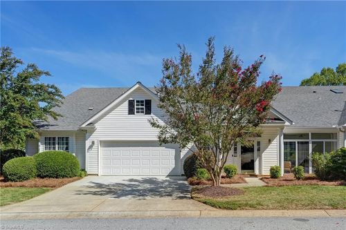 6602 Daniel Pierce Dr, Greensboro, NC, 27410-4077 | Card Image