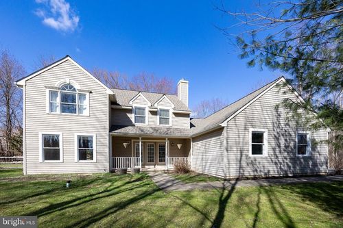 7 Warren Cir, GLENMOORE, PA, 19343-1014 | Card Image